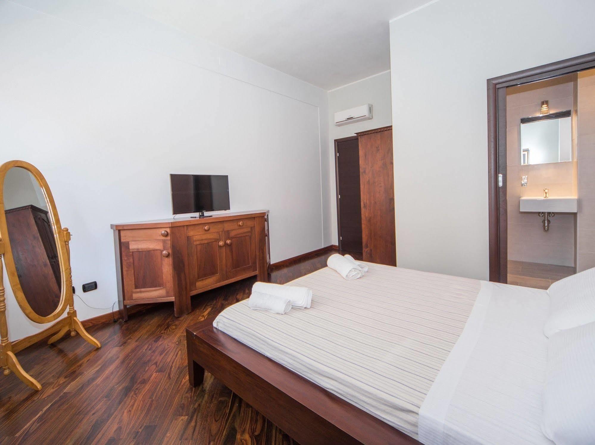 Domus Regis Bed & Breakfast Cagliari Dış mekan fotoğraf